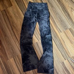 Lululemon grey/navy tie dye flare leggings